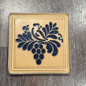 Pfaltzgraff Folk Art Design Square Stoneware Trivet